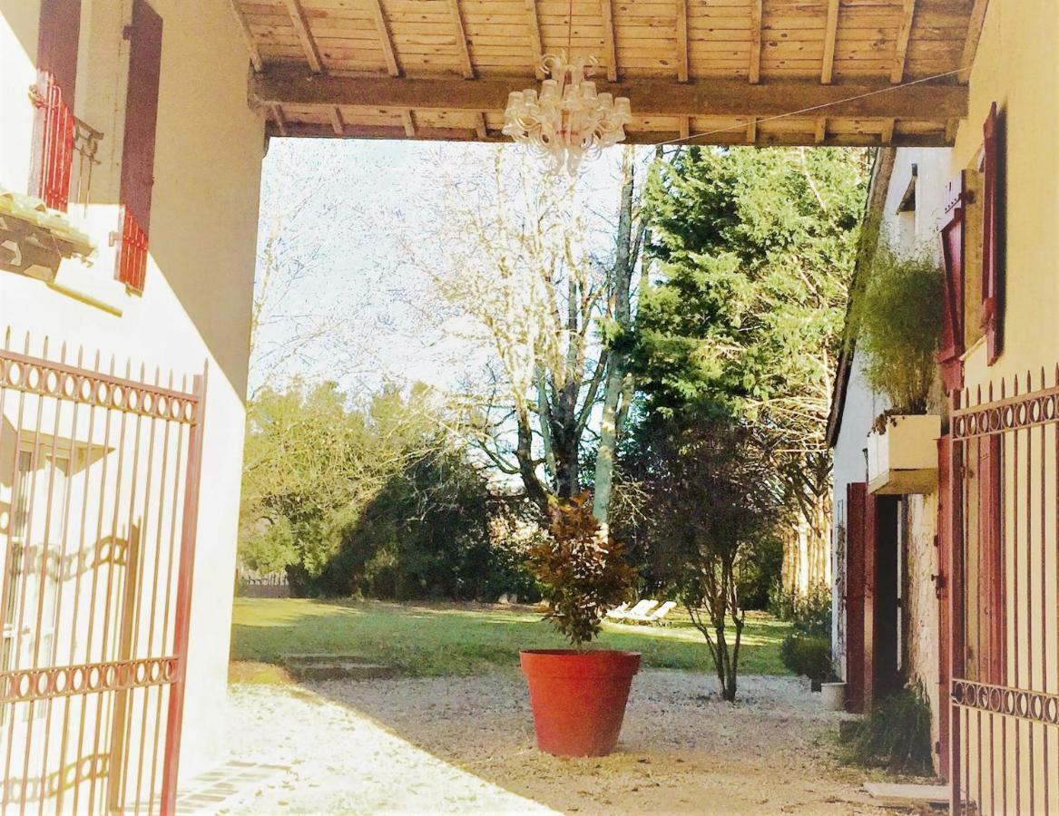 La Carreterie - Maison De Famille{S} Pineuilh Dış mekan fotoğraf